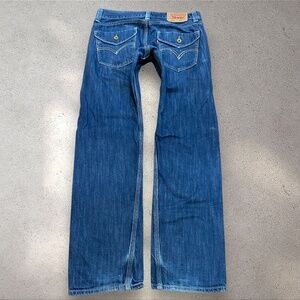 Levi’s 514 Flap Back Pocket Mid Rise Straight Jeans